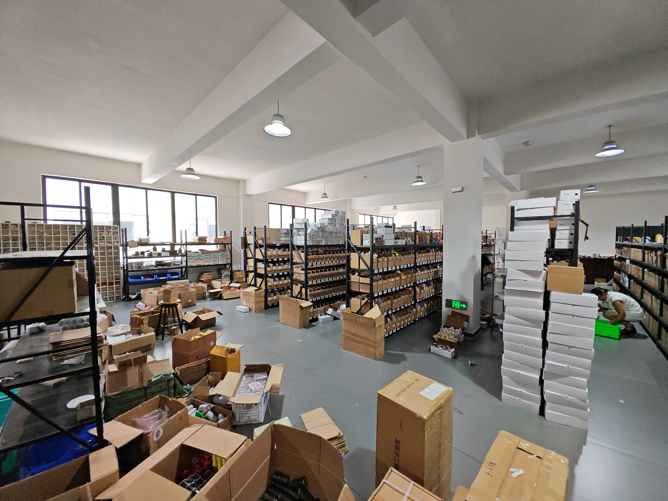 warehouse-32